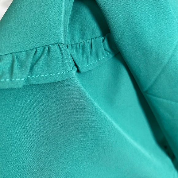 Michelle McDowell ruffle top size S - Picture 2 of 3